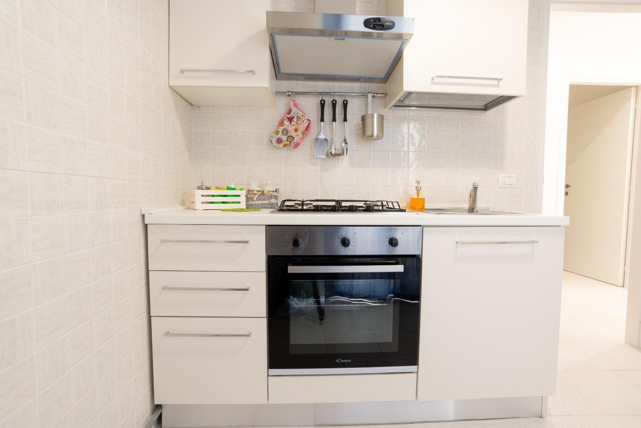 Chiale Holiday Apartments 폴리나노 아마레 외부 사진