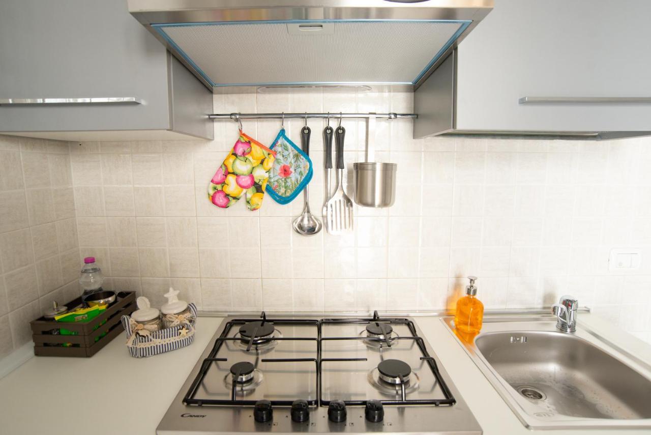 Chiale Holiday Apartments 폴리나노 아마레 외부 사진